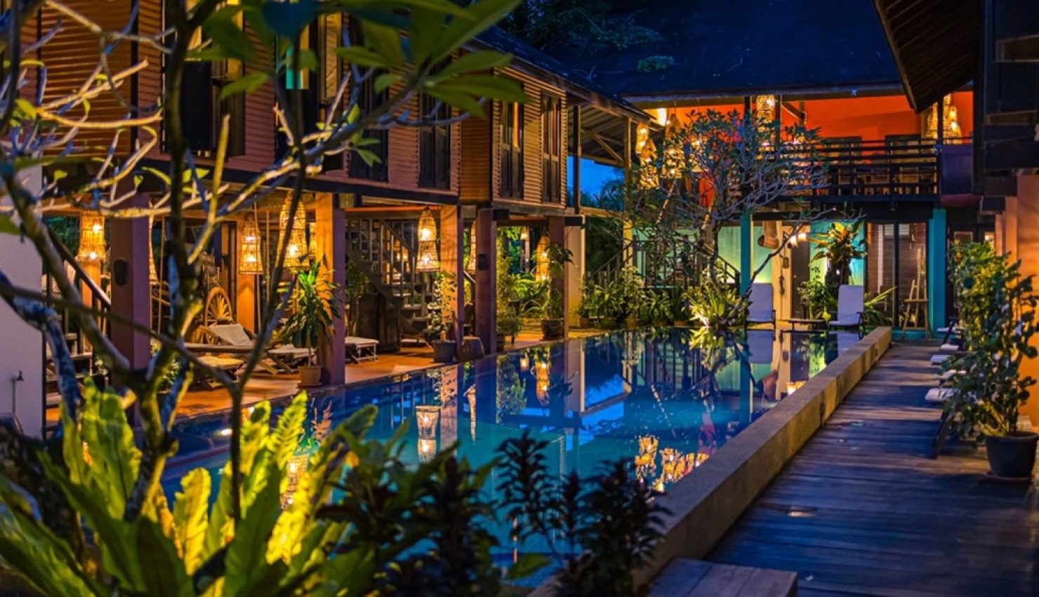 The Village House Retreat Resort Kuching - night view
